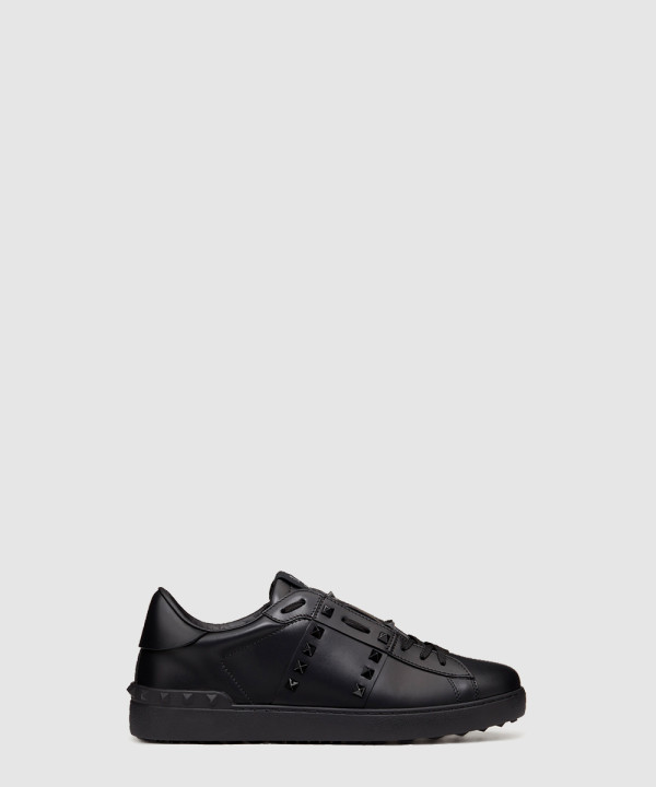 [VALENTINO-발렌티노]톤온톤 스터드가 돋보이는 스니커즈